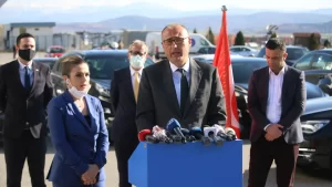 Sağlık Bakanlığınca hazırlanan maske, tulum ve hızlı tanı kitinden oluşan