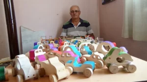 Zonguldak'ın Ereğli ilçesinde yaşayan Kültür ve Turizm Bakanlığı ahşap oyuncak