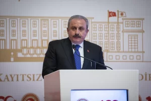TBMM Başkanı Mustafa Şentop, "Darbeci Hafter'in silah tedarikçisi Macron'un 'İslami