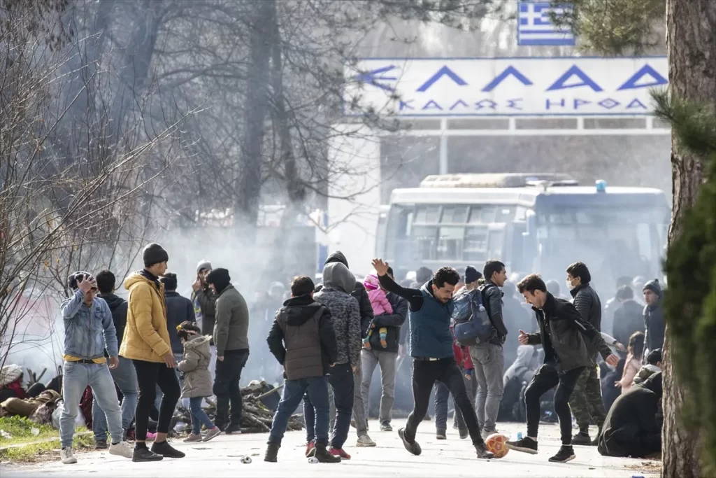 Pazarkule Yunan Sınır Kapısı mültecilere kapandı