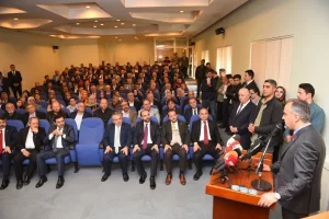 BURSA     Bursa Büyükşehir Belediye Başkanı Alinur Aktaş, mazbatasını