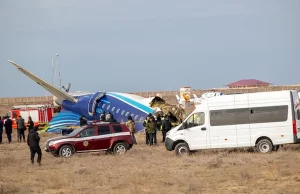 Kazakistan'da, Azerbaycan Hava Yolları'na ait Embraer 190 tipi uçağın Bakü-Grozni