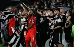 Chelsea'nin İngiltere Premier Lig'i ilk 4 içinde bitirmesiyle Beşiktaş, gelecek