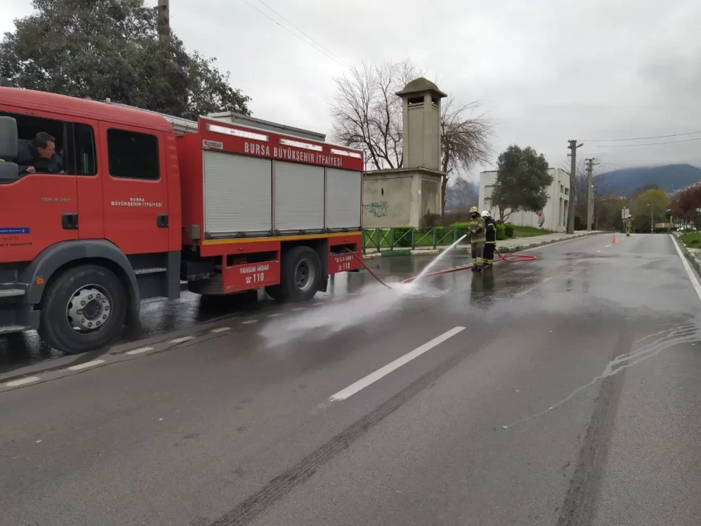 Bursa Büyükşehir Belediye Başkanı Alinur Aktaş’tan büyük hizmet