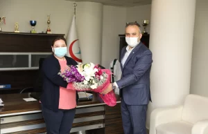 Büyükşehir Belediye Başkanı Alinur Aktaş, Bursa’da koronavirüs tedavisi gören ve