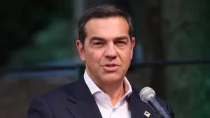 Yunanistan'da ana muhalefet lideri Aleksis Çipras, ziyaret ettiği Sömbeki Adası'ndan