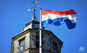 Hollanda’da binlerce gösterici etkinlik ve eğlence sektörünün tekrar açılması için