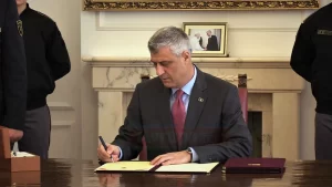 PRİŞTİNE Kosova Cumhurbaşkanı Haşim Thaçi, Kosova Güvenlik Gücü'nün (FSK) orduya dönüştürülmesini