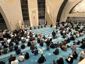 Kur’an-ı Kerim’in indirilmeye başlandığı, sema kapılarının açıldığı, dua ve tövbelerin