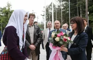"Sizi devlet adına, kimseyi ayırt etmeden dikkatlice dinliyoruz ve sizin