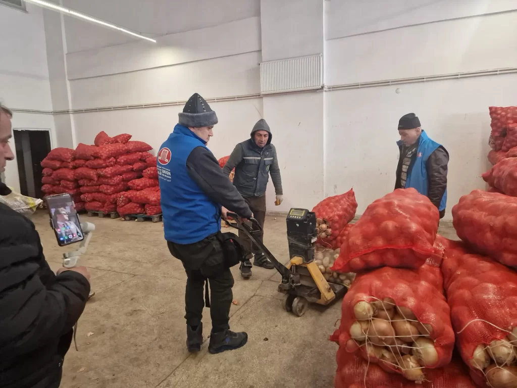 DİTİB deprem bölgesine ayni ve nakdi yardımlarını sürdürüyor