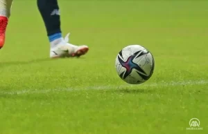 Yunan futbolcu Nikos Tsoumanis'in, Selanik’te park halindeki aracında ölü bulunduğu