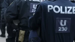 Mahkeme, Kasım 2020’de "terörle mücadele bahanesiyle" aralarında Siyaset Bilimci Dr.