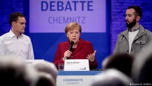 Chemnitz’de yaşayan Türkiye kökenliler: Merkel geç kaldı Başbakan Merkel Ağustos