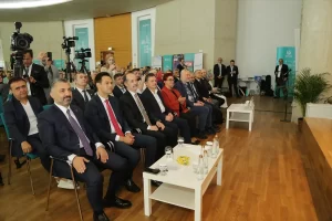 - Prof. Dr. İlber Ortaylı: "Türkçeyi muhafaza edin ve başta