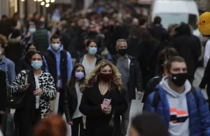 Yunanistan’da Virüs vaka sayısının 28 bini aşarak salgının başından bu