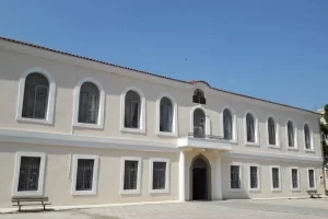 Gümülcine İdadiye İlkokulu Azınlığın gururu olmaya devam ediyor.