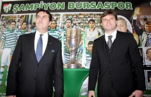 Bursaspor'u 2009-2010 sezonunda Süper Lig şampiyonluğuna ulaştıran Ertuğrul Sağlam, 10