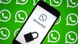Sosyal medya şirketi Facebook'un bünyesinde bulunan mesajlaşma platformu WhatsApp, kullanıcıları