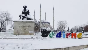EDİRNE Edirne'de eğitime kar engeli   İpsala ilçesinde ilk ve