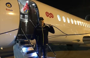 Fenerbahçe Kulübü, transfer görüşmelerine başlandığını duyurduğu Mesut Özil'in İstanbul'a doğru