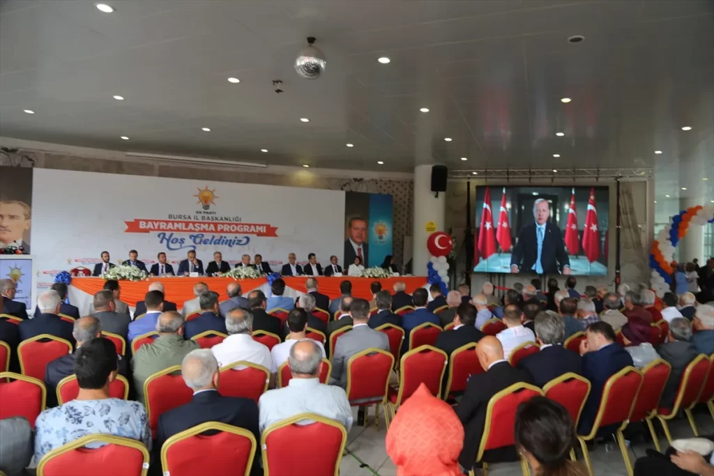 AK Parti Bursa teşkilatı Kurban Bayramı dolayısıyla bayramlaşma programı düzenlendi