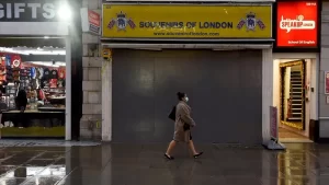 Avrupa'nın birçok ülkesi mart ayından itibaren virüs kısıtlamalarını gevşetmeye hazırlanıyor.