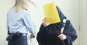 Kocasını bıçaklayarak öldüren Ajda 9 yıl hapis yatacak Almanya'nın Essen
