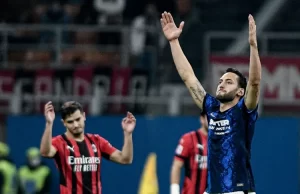 İtalyan spor basını, milli futbolcu Hakan Çalhanoğlu'nun dün oynanan Milan-Inter