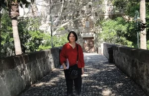 Dr. Neval Konuk Halaçoğlu,"Nea Propontida Belediyesi Meclisi, inşaat çalışmaları sırasında