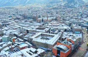 Bursa’da Ocak ayının ardından yine etkili olan kar yağışı, kent
