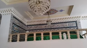 Karaca Ahmet ve Karaca Ayşe iki kardeştir. Emirler Köyü’ne vardıklarında