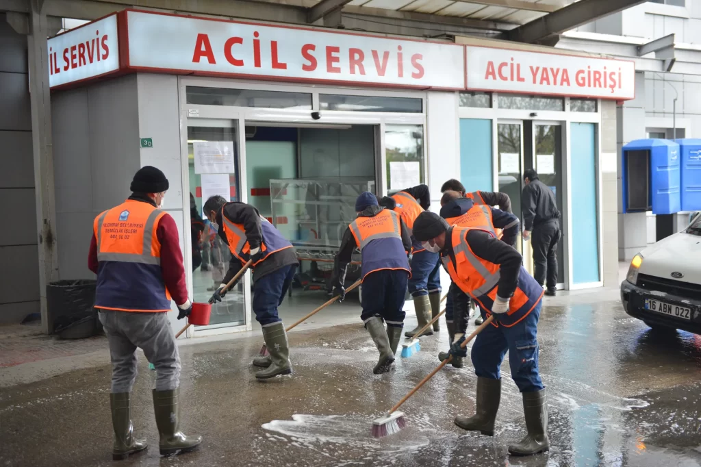 Bursa Yıldırım Belediyesi temizlik ve hijyen çalışmaları hızla sürdürüyor