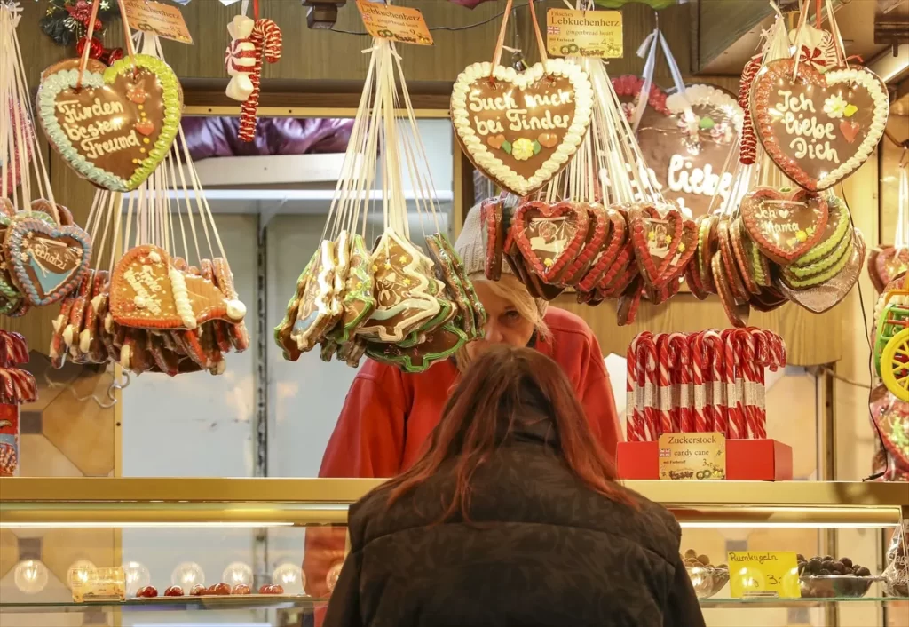 Almanya'nın geleneksel Noel pazarları enerji krizinin etkisi altında kuruldu