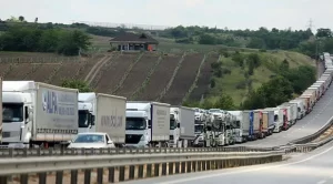 KAPIKULE Kapıkule'de tır kuyruklarını azaltacak 2 ilave peron devreye girdi
