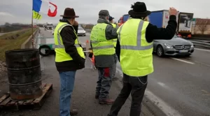 FRANSA Fransa'da polis sendikasından Sarı Yelekliler'e destek   Fransa'da bir