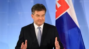 Slovakya Dışişleri Bakanı istifa etti   Slovakya Dışişleri Bakanı Miroslav
