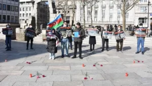 Azerbaycan'ın Dağlık Karabağ bölgesinde 26 Şubat 1992'de 613 Azerbaycan vatandaşının