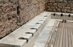 Antik Roma'da tuvaletler sadece kişisel bir ihtiyaç alanı değil, aynı