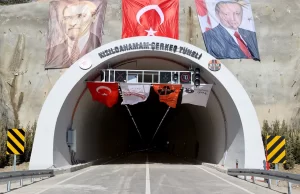 Ulaştırma ve Altyapı Bakanı Karaismailoğlu, Ankara'nın Kızılcahamam ilçesini Çankırı'nın Çerkeş