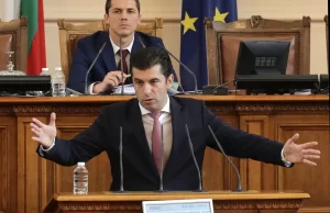 Bulgaristan'da Meclis Başkanı Nikola Minçev muhalefetteki partilerden milletvekillerinin oylarıyla görevden