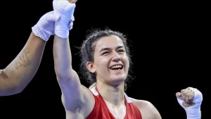 Paris 2024 Olimpiyat Oyunları boks branşında milli sporcu Hatice Akbaş,