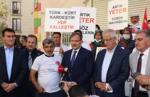 Çavuşoğlu, AK Parti milletvekilleri ve Bursa'nın Osmangazi Belediye Başkanı Mustafa