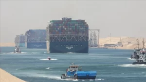 Kanal İdaresi Başkanı Usame Rabi, kanalın yıllık geliri ve deniz