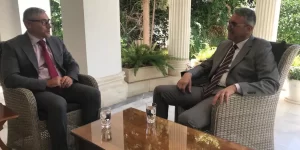 Türkiye’nin Gümülcine Başkonsolosu Murat Ömeroğlu, Atina’da Büyükelçi Burak Özügergin ile