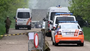 Belçika'da birliğinden ağır silahlar çalarak ortadan kaybolan ve 5 gündür