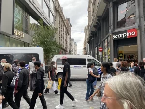Sürücü, olaydan sonra aracıyla kaçtı, 6 kişinin yaralandığı olayın kaza