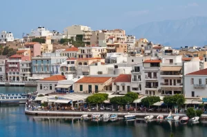 Yunanistan Merkez Bankası’ndan yapılan açıklamada, ülkenin turizm gelirlerine ilişkin veriler