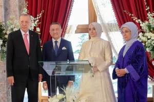 Cumhurbaşkanı Yardımcısı Fuat Oktay ve Hümeyra Şahin dünyaevine girdi.