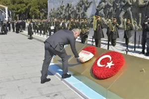 Kültür ve Turizm Bakanı Mehmet Nuri Ersoy, 18 Mart Şehitleri